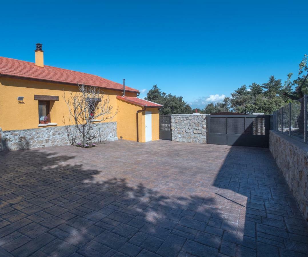 Casa Cantera Del Berrocal Ortigosa del Monte Luaran gambar
